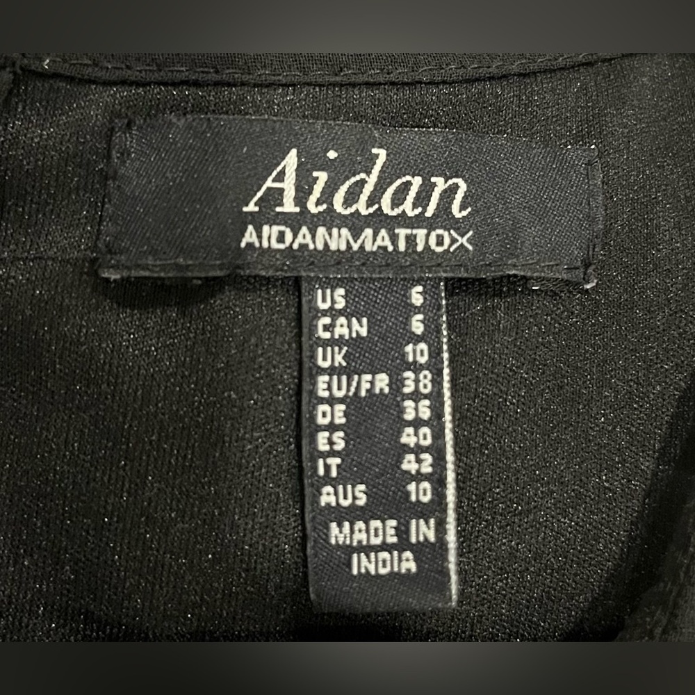 NWT: Aidan by Aidan Mattox, Beaded Dolman Sleeve dress. Size 6 - Picture 5 of 5